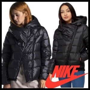 NIKE Black Asymmetric Zip Duck Down Short Jacket (854767-010) (S)